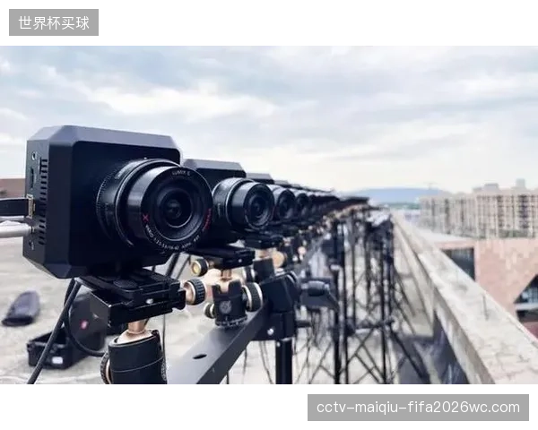 北京冬奥会期间部署的自由视角技术，通过U型架上的相机阵列实现即时三维比赛细节还原，革新了冰球赛事转播体验